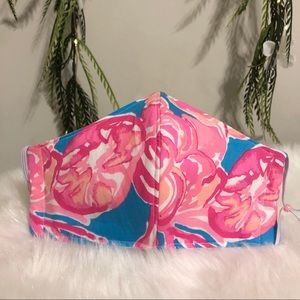 Lilly Pulitzer Other - Face Mask with Filter Pocket Lilly Pulitzer Other - Face Mask with Filter Pocket